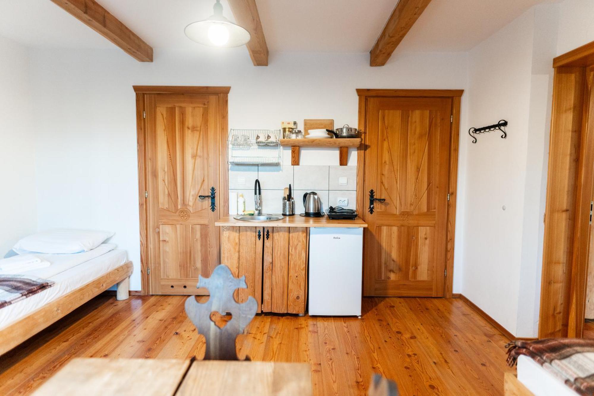 Ku Sosnie Apartment Буковина Татжанска Екстериор снимка